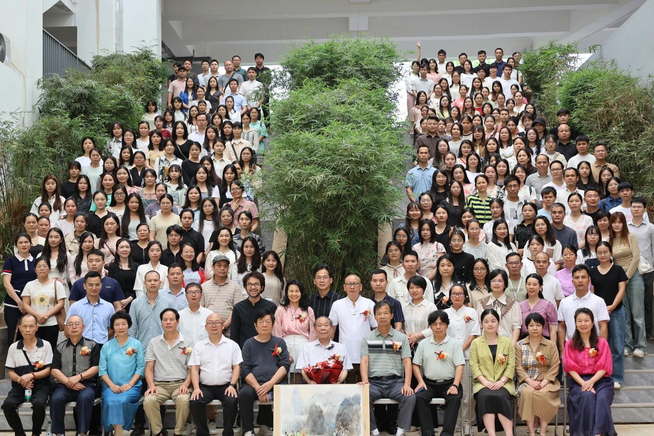 桂平市中小学美术教师水彩画专题培训活动暨大藤峡水彩画社成立仪式在我校顺利举行 丨 千亿体育在线登陆(中国)官方网站